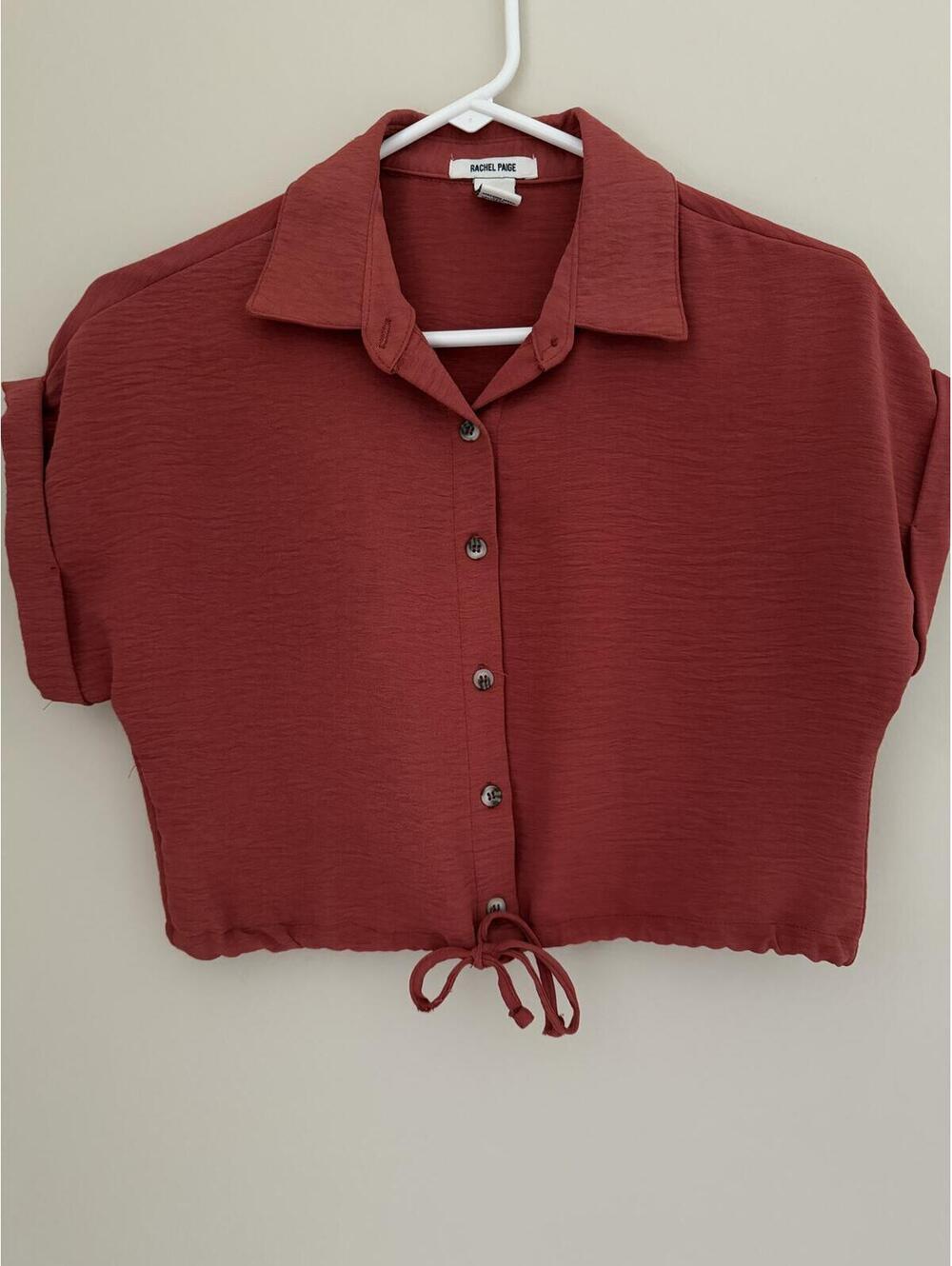 S Rachel Paige crop top w/ tie & buttons